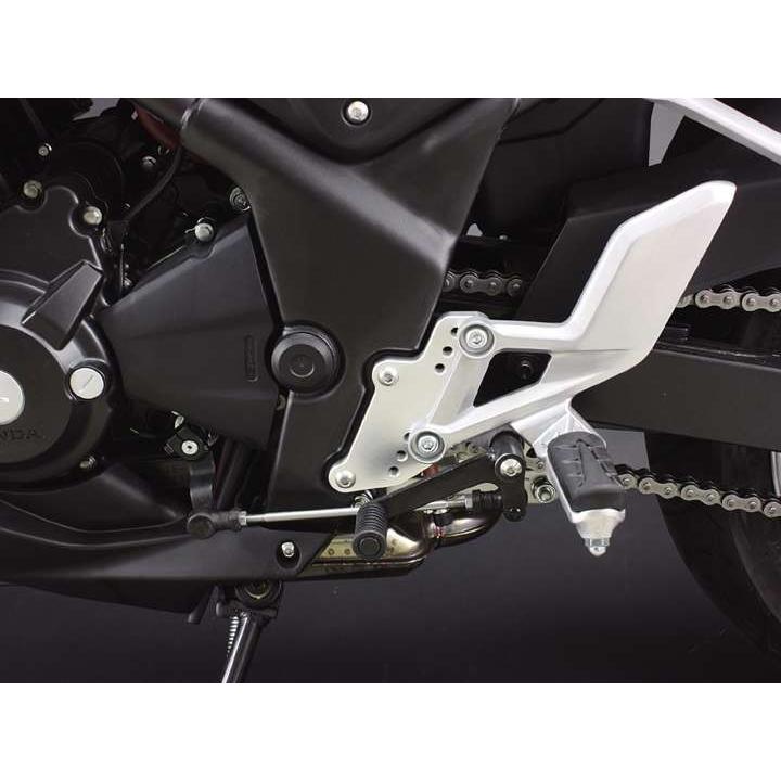 CBR250R(11-16/MC41)用 ステップオフセットプレート(ポリッシュ) ｜ハリケーン_1