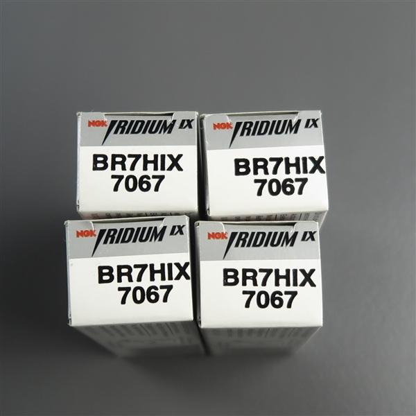 ◇4本セット NGK イリジウムIXプラグ BR7HIX TN/分離型 展示品 ネジ径