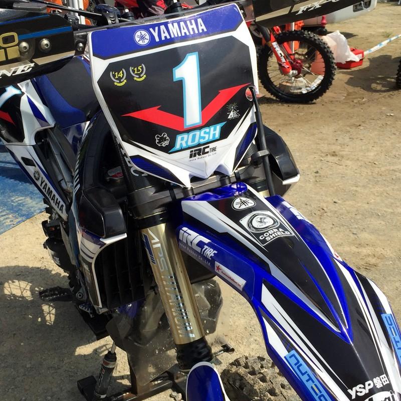 YZ450F YZ250F ポリスポーツ外装セット デカール付き 未使用外装一式 YZ450F YZ250F ポリスポーツ外装セット デカール付き 未使用外装