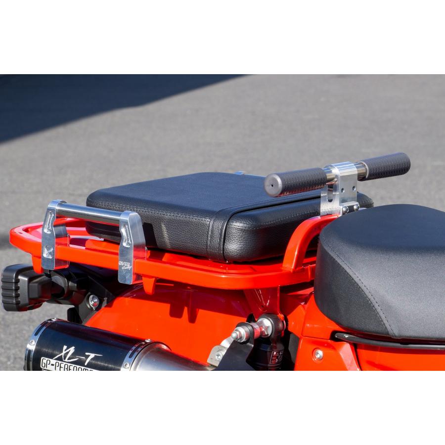 OVER│アシスト グリップ｜CT125 ハンターカブ(20-22) OVER│アシスト グリップ｜CT125 ハンターカブ(20-22) - メルカリ