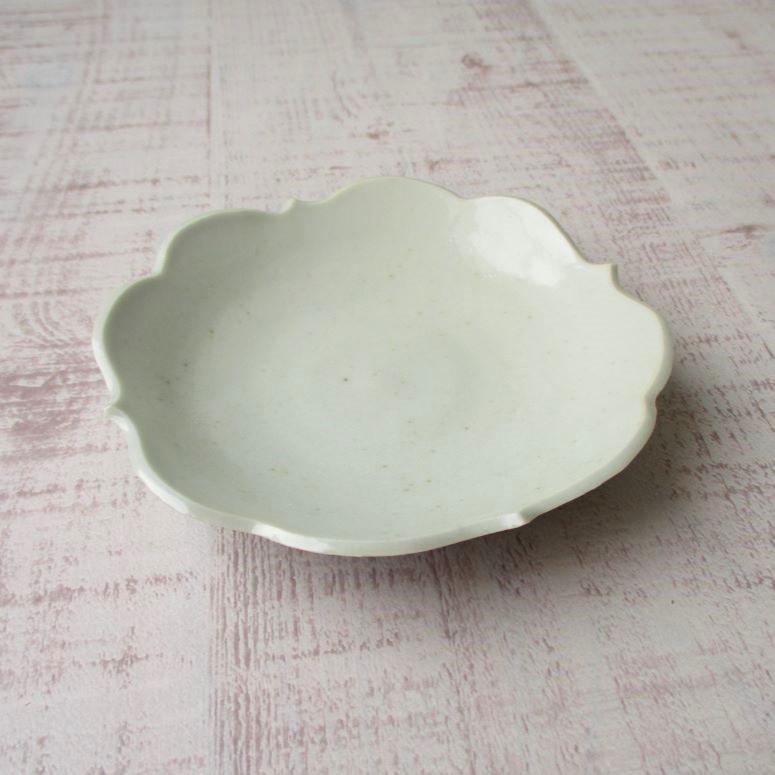 李朝三島　小皿 朝鮮 李朝 三島象嵌 小皿 ｜ みんげい おくむら （日本と世界の