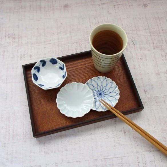 波佐見焼 染付 網 小分け菊皿 二品盛 小皿 薬味皿 豆皿 シンプル 菊型