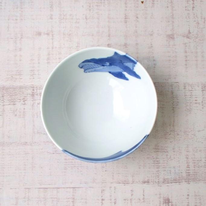 ♠有田焼渓山窯♠染付5点セット♠ナガスくじら段入飯碗他♠ 染付ナガスくじら三日月鉢・有田焼渓山窯の鉢です。