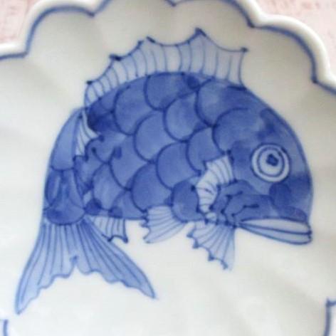 有田焼 染付 めで鯛菊型 3.5寸皿 小皿 取皿 渓山窯 手描き 上品 縁起物