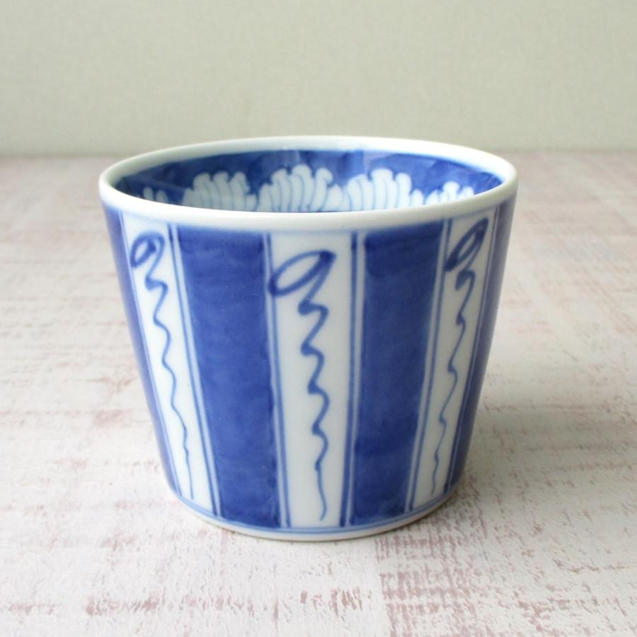 有田焼 染付 縦筋草葉紋 そば猪口 渓山窯 おしゃれ 上品 高級感 手描き