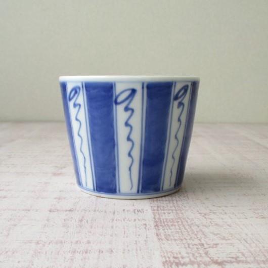 有田焼 染付 縦筋草葉紋 そば猪口 渓山窯 おしゃれ 上品 高級感 手描き