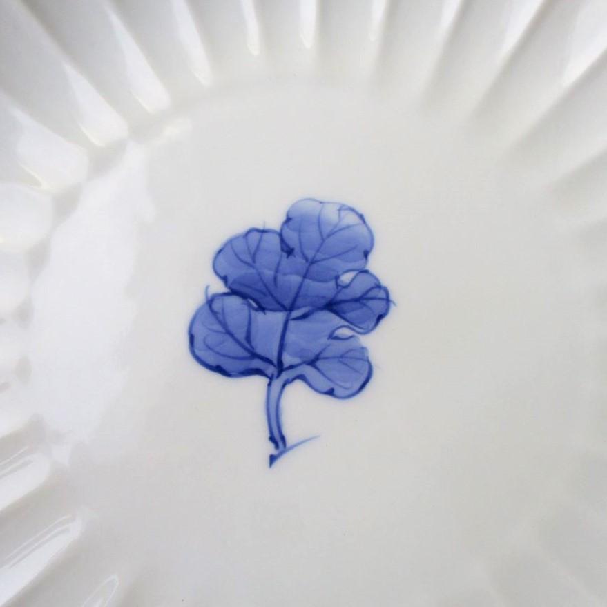 波佐見焼 染付 葉紋菊型6寸皿 手描き お皿 ディナー皿 盛皿 メイン料理
