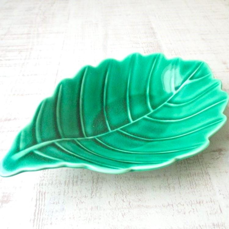 緑交趾菊葉小皿　15枚 緑交趾菊葉小皿 15枚 緑釉黄流し菊型高台向付(