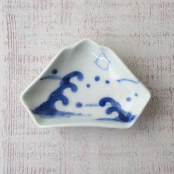 伊万里焼 染付 波千鳥 富士形 手塩皿 豆皿 小皿 お皿 珍味入