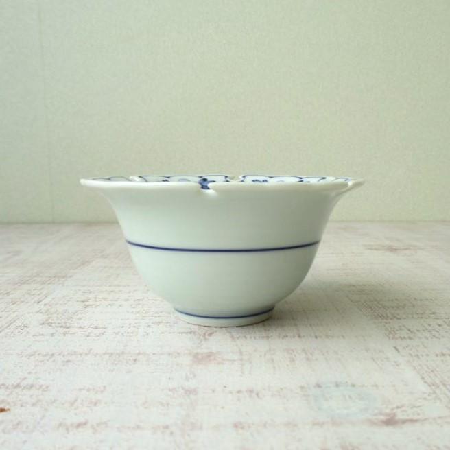 波佐見焼 染付 割草花兎紋 雪輪小付 可愛い シンプル 小鉢 うさぎ