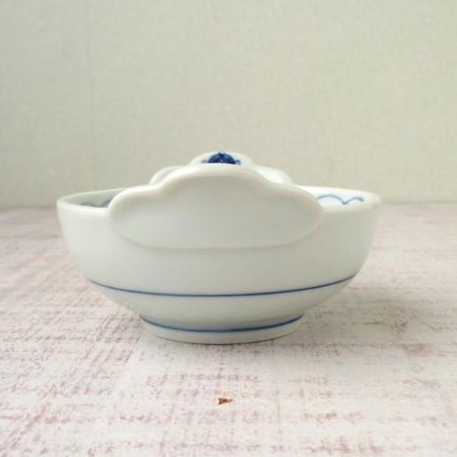 波佐見焼 食器 和食器 小鉢 小付 副菜 おしゃれ シンプル 上品 染付 菊