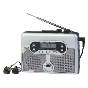 お散歩ラジカセ Ho-70297 FMラジオ 爆買い送料無料 軽量 時計 AMラジオ カセット 録音 ラジオ コンパクト アラーム 持ち運び 登場大人気アイテム ポータブルラジオ イヤフォン付き