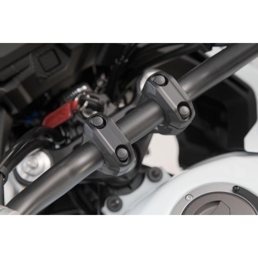 YAMAHA Tenere 700 ハンドルバーライザー 20mm ブラック SW