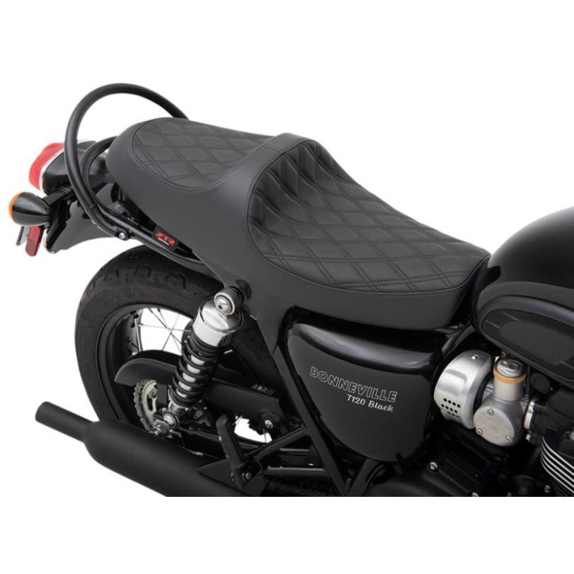 Z1R プレデターIII シート ダブルダイヤモンド ブラック トライアンフ