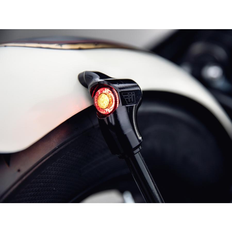 トライアンフフェンダー、テールランプ、ウインカー 、セット販売　総額12万円以上 Wunderkind フェンダーストラット ウインカー&テールランプ付き