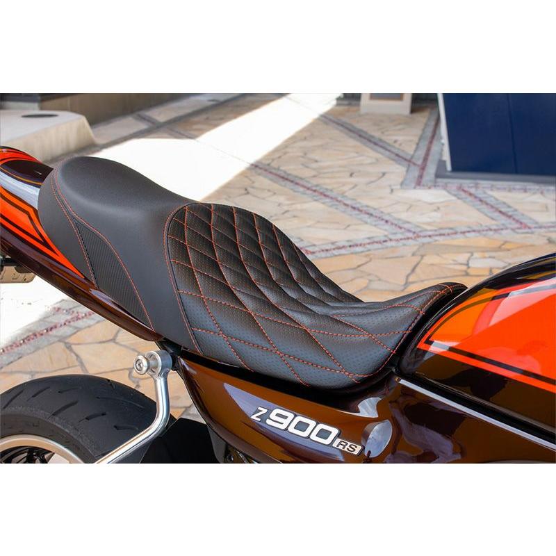 Z900RS/CAFE ヴァイパーシート レッド ドットパンチ ARCHI