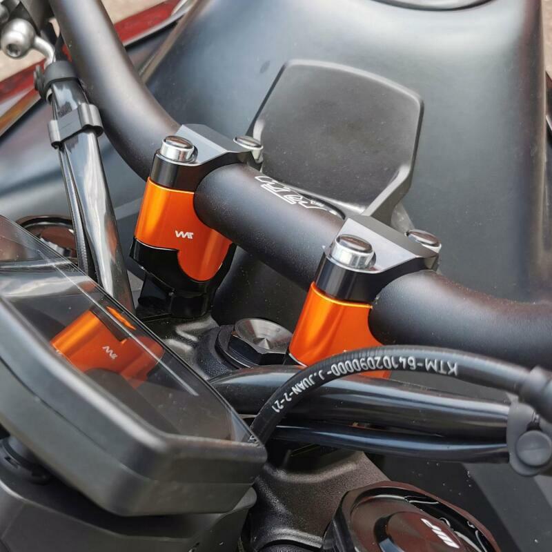 KTM 890 Duke ハンドルバーライザー 25mmUP シルバー VOIGT MOTO TECHNIKの画像