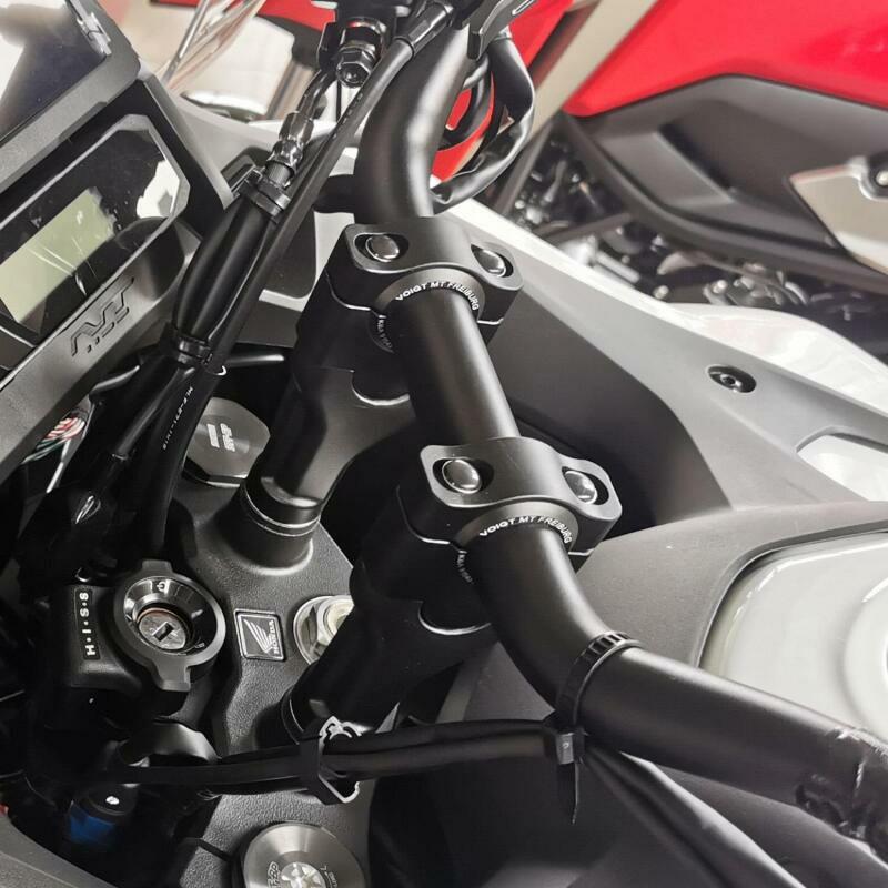 NT1100 2022〜2024 ハンドルバーライザー 30mmUP ブラック VOIGT MOTO