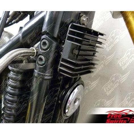 Free Spirits レギュレーター 移設キット TRIUMPH 空冷 ボンネビル Bonneville SE 10-15/Bonneville T100 10-15/Scrambler 11-16/Thruxton 11-15
