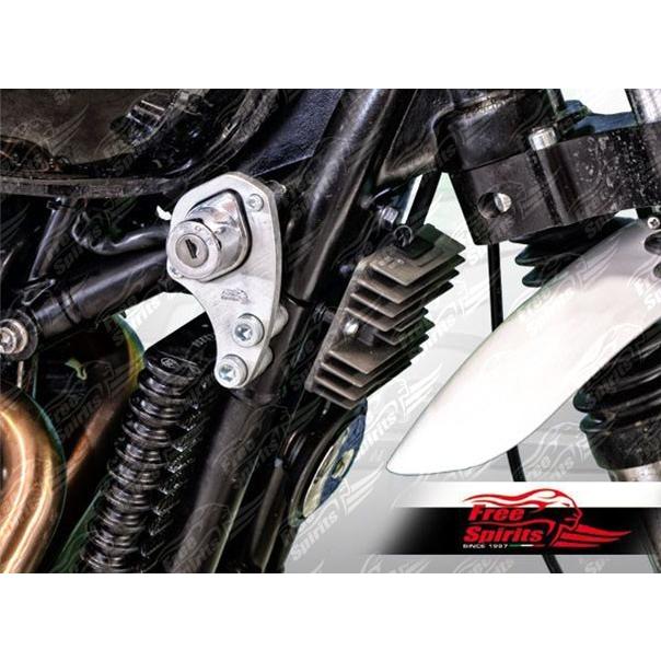 Free Spirits レギュレーター 移設キット TRIUMPH 空冷 ボンネビル Bonneville SE 10-15/Bonneville T100 10-15/Scrambler 11-16/Thruxton 11-15の画像
