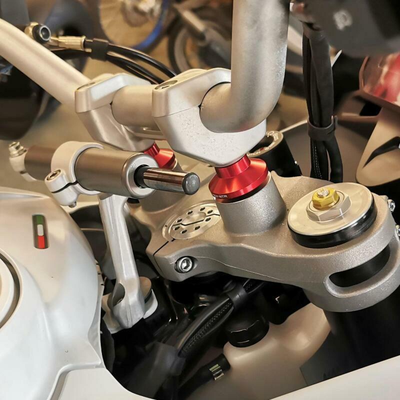 DUCATI DesertX ハンドルバーライザー 20mmUP レッド VOIGT MOTO TECHNIKの画像