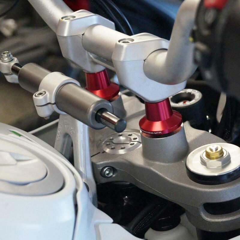 DUCATI DesertX ハンドルバーライザー 30mmUP レッド VOIGT MOTO TECHNIKの画像