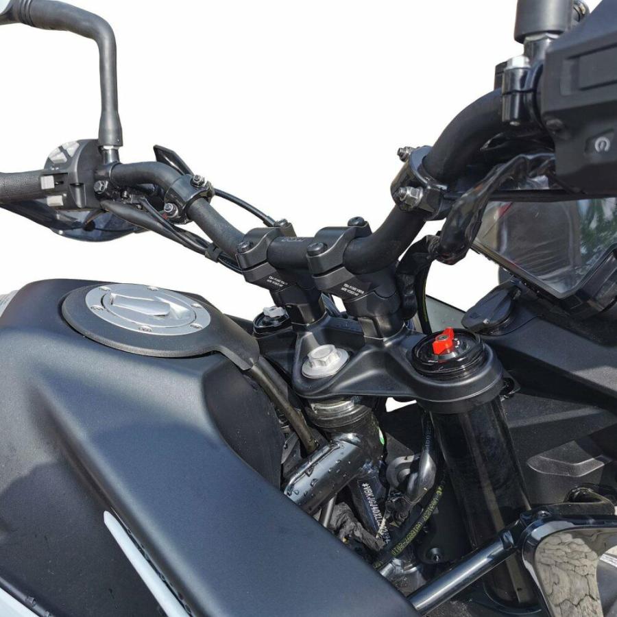 KTM 125DUKE 24- ハンドルバーライザー 30mmアップ/18mmオフセット