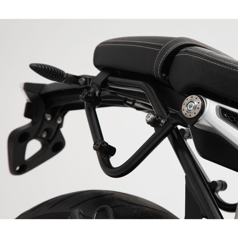 BMW R nineT 20-22 Legend Gear サイドバッグ/キャリア 左右 BMW R nineT 20-22 Legend Gear サイドバッグ/キャリア 左右