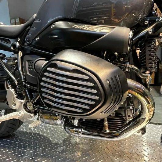 BMW RnineT 2014〜2020 シリンダーヘッドカバー エンジンガード 左右