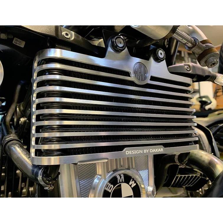 【SALE】 BMW RnineT 14- オイルクーラー ガード ゴールド DKdesign_3