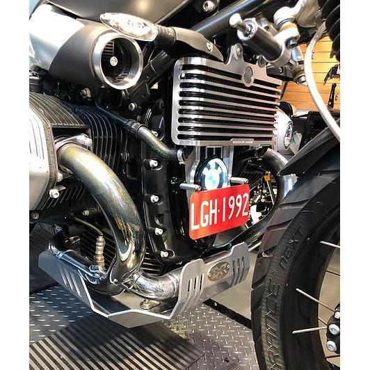 【SALE】 BMW RnineT 14- オイルクーラー ガード ゴールド DKdesign_4