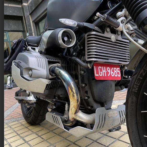 BMW RnineT 14- オイルクーラー ガード シルバー DKdesign BMW RnineT 14- オイルクーラー ガード シルバー DKdesign
