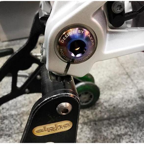 フロント アクスルシャフト チタン製 DKdesign BMW RnineT 17