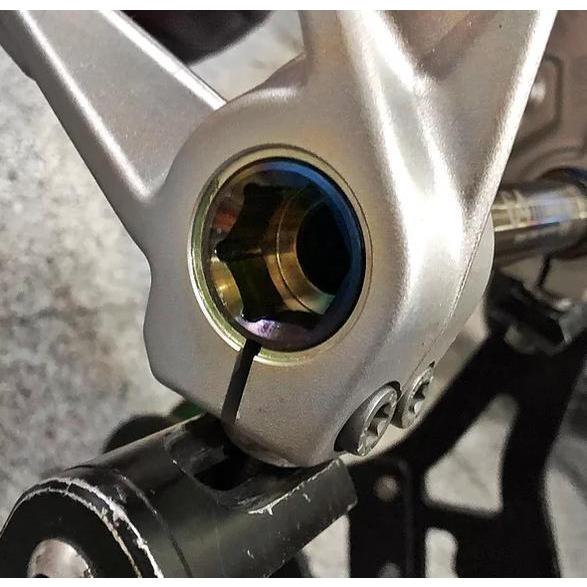 フロント アクスルシャフト チタン製 DKdesign BMW RnineT 17