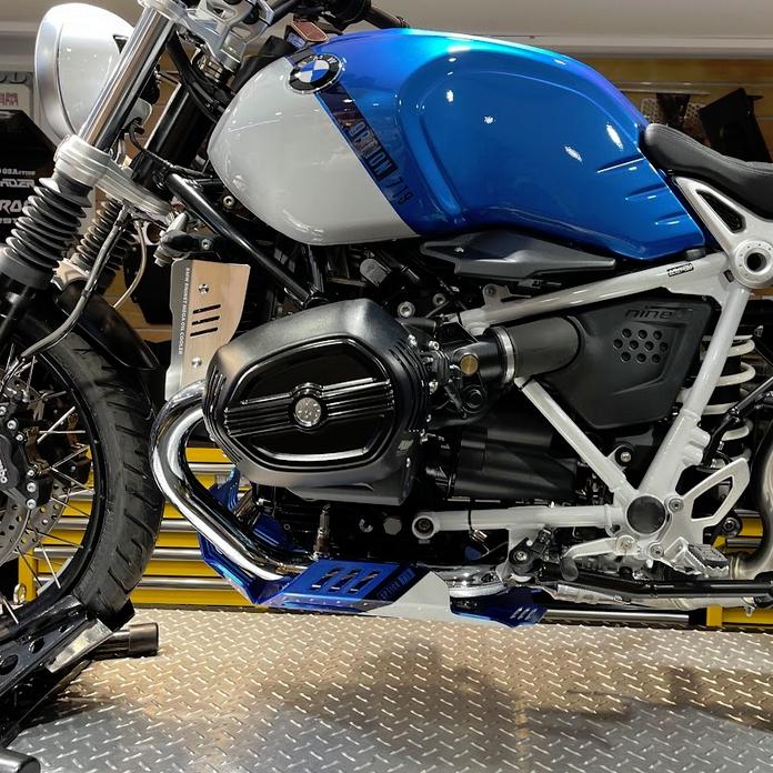 BMW RnineT 2021〜 シリンダーヘッドカバー エンジンガード 左右 BMW RnineT 2021〜 シリンダーヘッドカバー エンジンガード 左右
