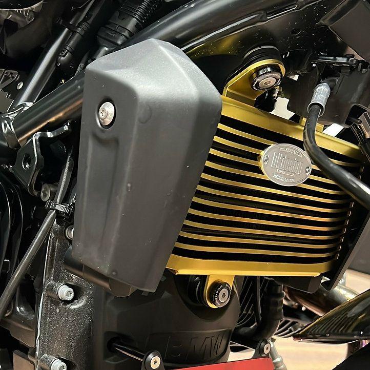BMW R12/R12nineT ラジエーターガード ゴールド 