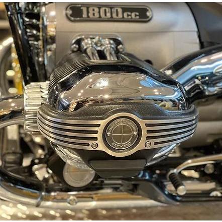 BMW R18 シリンダー カバー コントラスト シルバーロゴ DKdesign