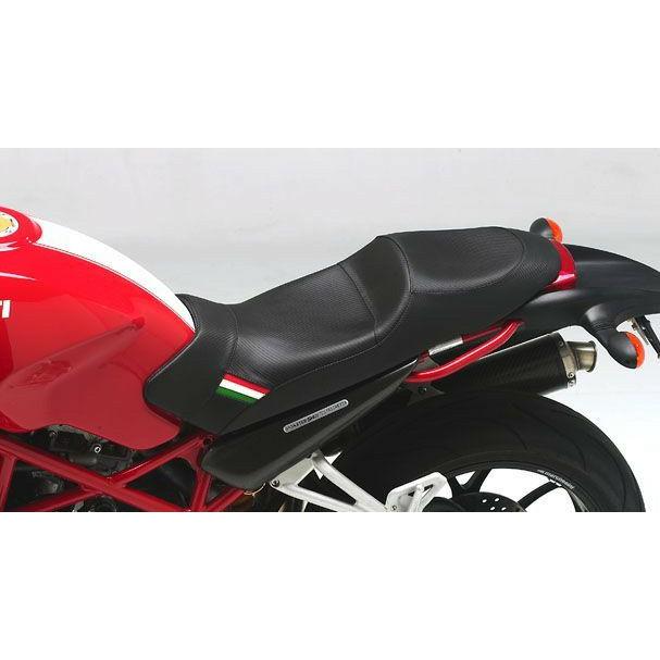 Corbin デュアルサドル シート スタイルと快適性を兼ね備え モンスター