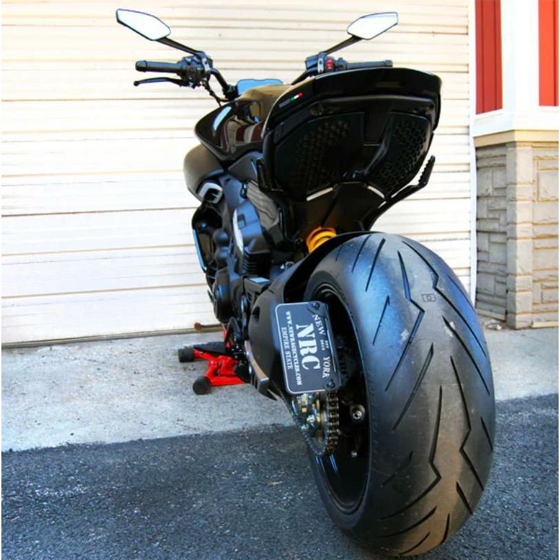 DUCATI ディアベル V4 23- サイドマウントライセンスプレートキット  ニューレイジサイクルズ_2