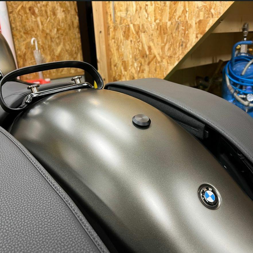  純正 R18 2024年式取外し バイク用シート 純正 R18 2024年式取外し バイク用シート バイク BMW 純正 R18 2024年式