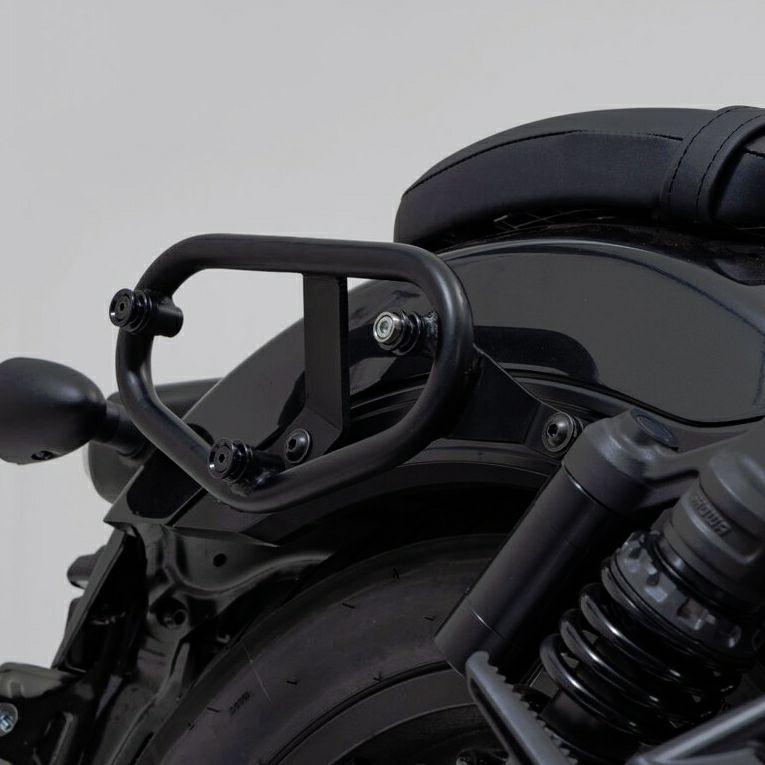 レブル1100 SLC サドルバッグ サイドキャリア サポート 右側 SW-MOTECH 