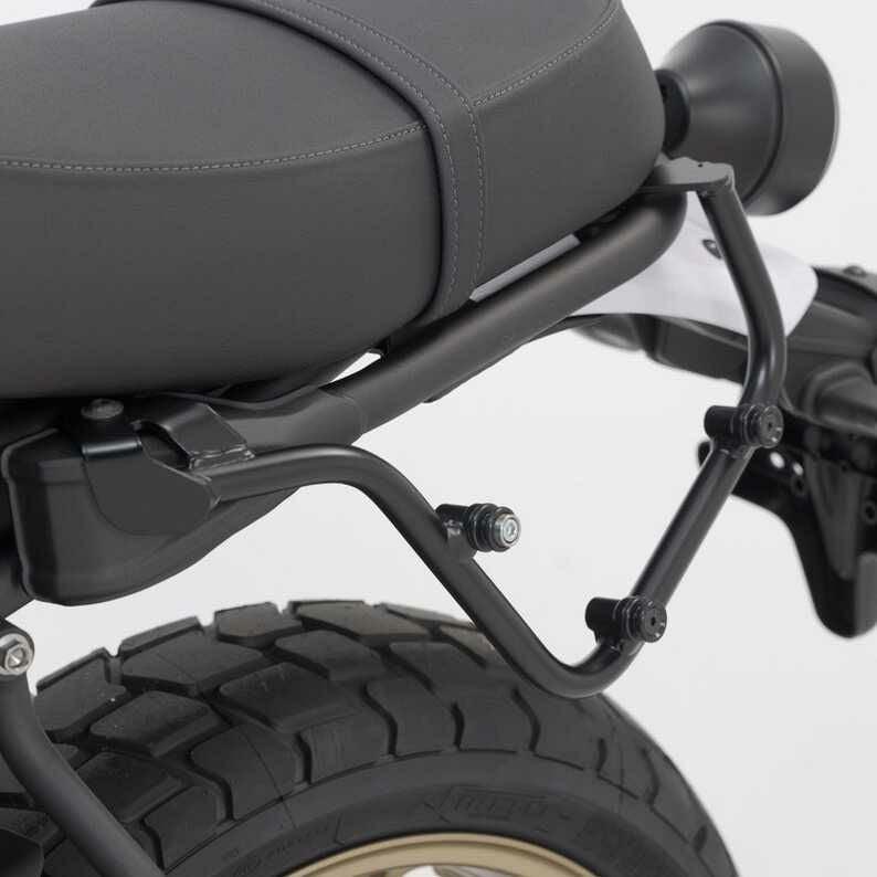 XSR700 15- SLC サイドキャリアサポート 左側 SW-MOTECH : モトパーツ