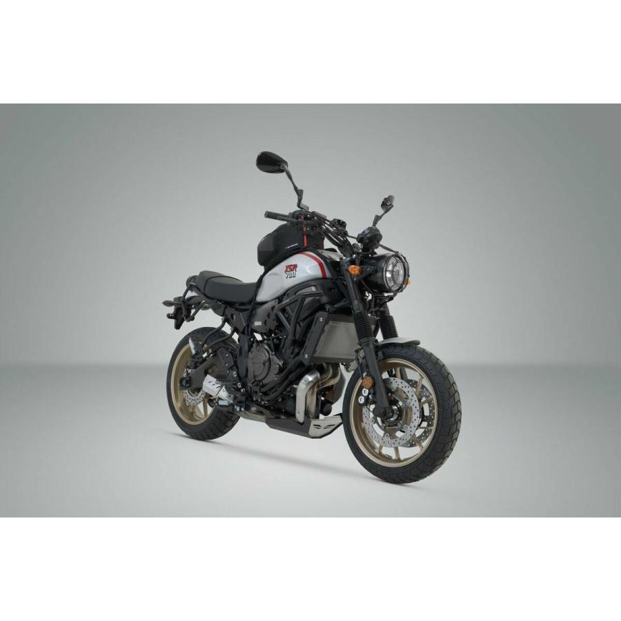 XSR700 15- SLC サイドキャリアサポート 左側 SW-MOTECH : モトパーツ 