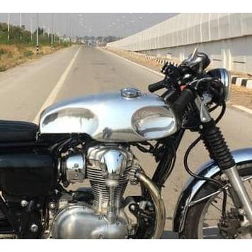 Kawasaki W800 W650 アルミ タンク Kawasaki W800 W650 アルミ タンク
