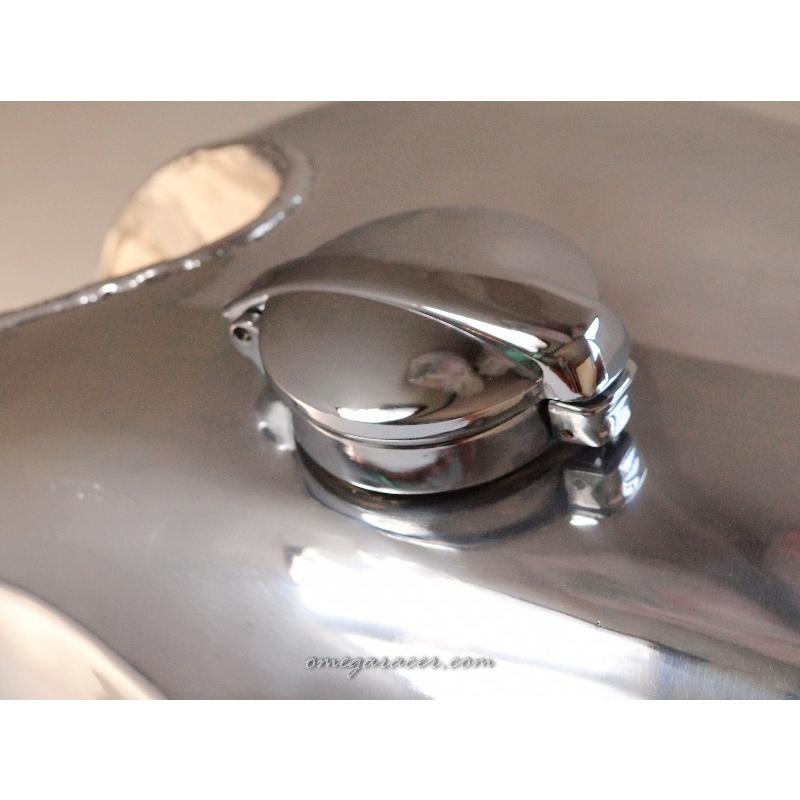 SR400FI アルミ フューエルタンク ポリッシュ Vallelunga オメガ