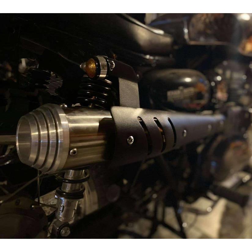 W800 -18 アーバンスクランブラー 2-1 アップマフラー フルエキ オメガ