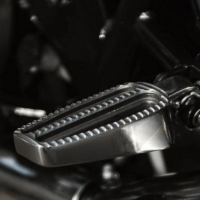 Motone フットペグ ステップ ライダー用 トライアンフ 水冷
