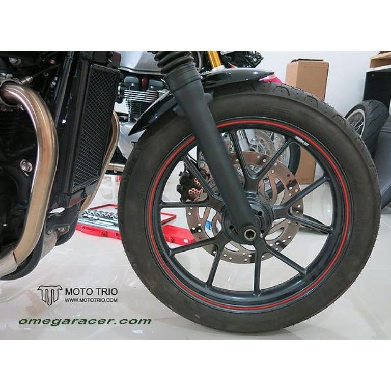 モトトリオ（MotoTrio）水冷 ボンネビル ショートフロントフェンダー マットブラック Omega Racerの画像