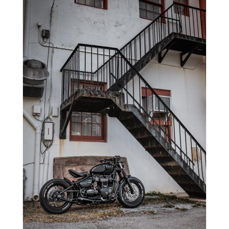 トライアンフ ボバー スピードマスター マフラー 