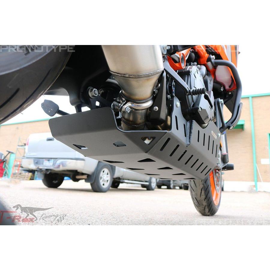 KTM 1290スーパーデューク R アンダーガード ブラック T-REX Racing_4